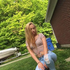 Meet your Posher, Kiley